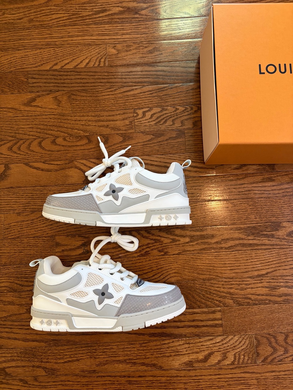 1:1 Louis Vuitton Skates Size 11
